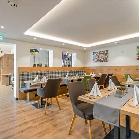 Richstein's Posthotel Szálloda 3*