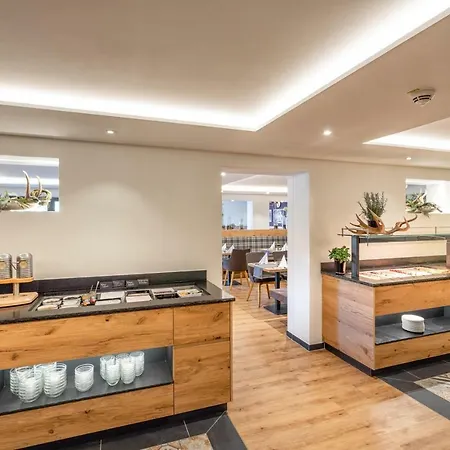 فندق Richstein's Posthotel 3*